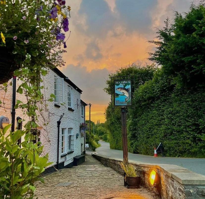 The Sea Trout Inn トットネス エクステリア 写真